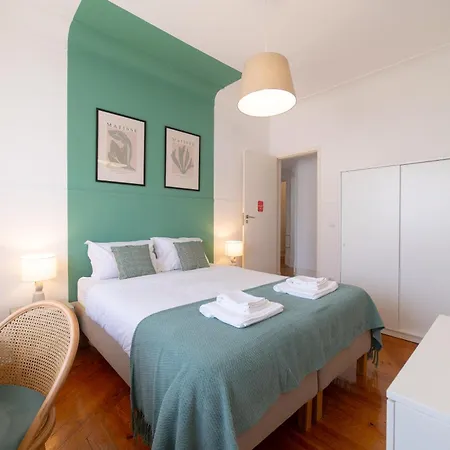 Desterro 4 - Historical Four-bedroom Апартаменти