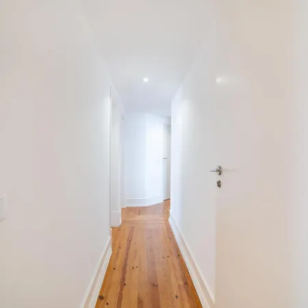 Desterro 4 - Historical Four-bedroom Apartament *