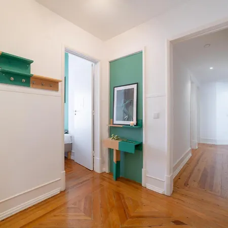 Desterro 4 - Historical Four-bedroom Apartament