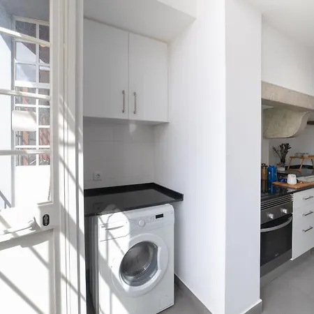 Desterro 4 - Historical Four-bedroom Apartament Lizbona